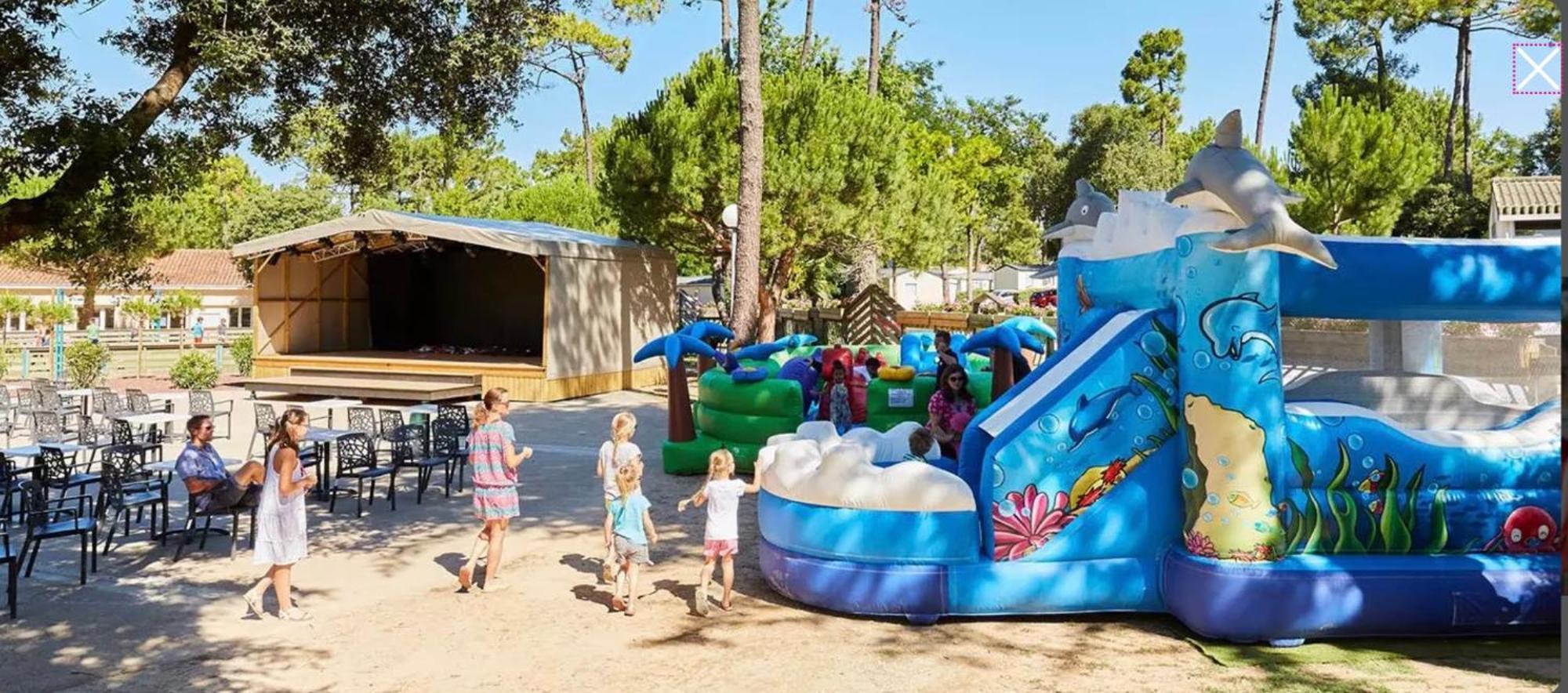 Mobilhome 6-8 Personnes Clim Camping *